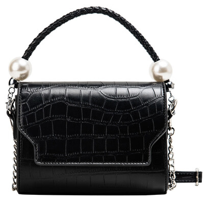 

Korean version of the stylish personality lock casual wild chain shoulder slung box small square bag