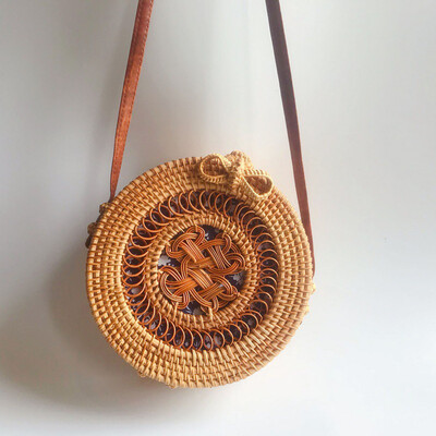 

Tailored Circle Handwoven Bali Round Retro Rattan Straw Beach Bag Crossbody