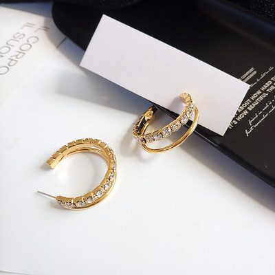 

In 2019 the new brand design opening C-series earrings generous minimalist temperament wild Korean earrings for women
