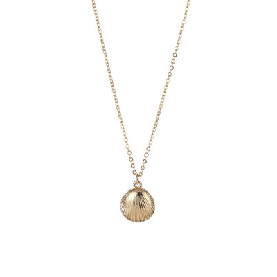 

New Gold Fashion Shell Starfish Pendant Necklace For Women Bohemian Cowrie Shell Choker Necklaces Pendants Female Ocean Jewelry