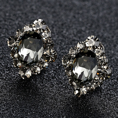 

Crystal temperament earrings female wild retro ear jewelry simple fashion exquisite match