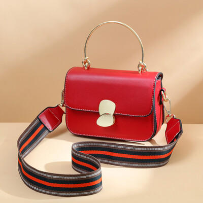 

On the new small womens bag spring&summer tide Korean fashion simple small square bag Joker shoulder Messenger bag