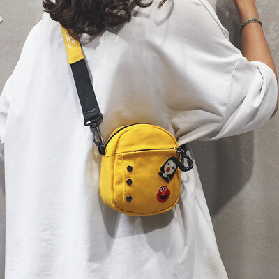 

Cartoon bag female bag new 2019 cute girl canvas bag casual personality wild shoulder slung tide package