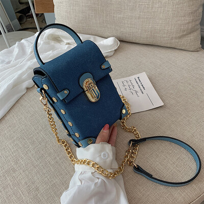 

Ins simple mobile phone small bag fashion frosted rivet bag new 2019 womens small square bag shoulder Messenger bag