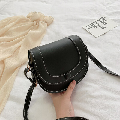 

Retro small bag female 2019 new Korean version of the simple wild temperament shoulder bag fashion casual Messenger saddle bag
