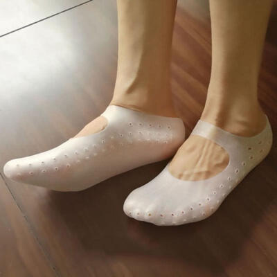 

1Pair Silicone Moisturizing Gel Heel Sock Cracked Foot Skin Care Protector