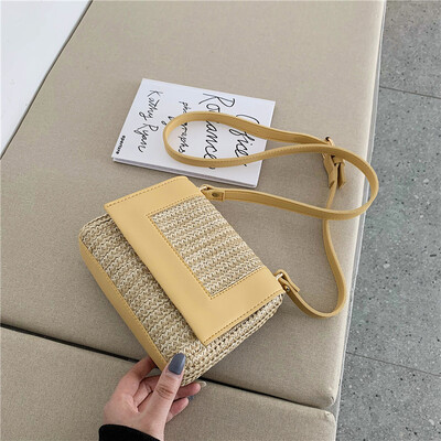 

Summer new woven bag female 2019 new Korean version of the wild shoulder slung fashion casual simple small square bag