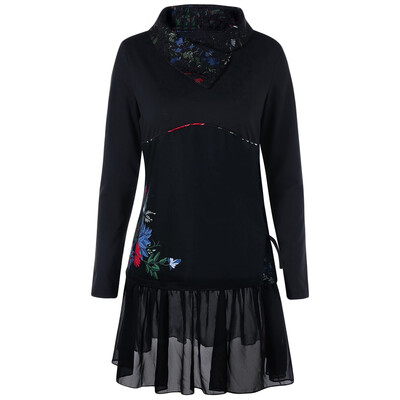

Plus Size Lace Trim Long Sleeve Shift Dress