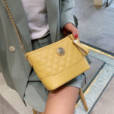 

Ins super fire handbag 2019 new fashion bucket bag summer Messenger bag France niche foreign network red packet