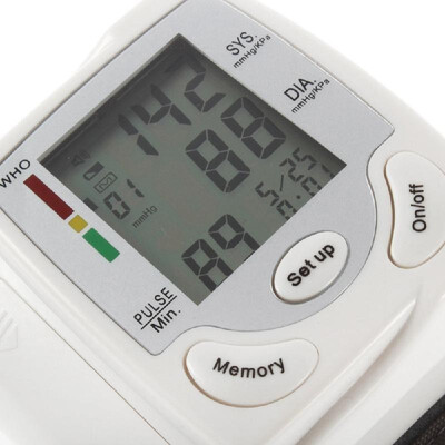 

Digital LCD Display Wrist Blood Pressure Monitor Heart Beat Rate Measure