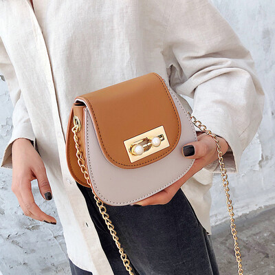 

Mini chic small bag female 2019 new winter female bag Korean version of the contrast color chain Messenger bag girl small bag