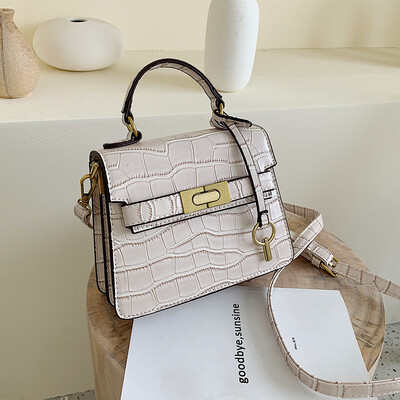 

Small bag female 2019 autumn new retro crocodile pattern handbag Korean version of the wild shoulder Messenger bag Kelly bag