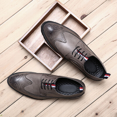 

Factory direct Taobao explosion models Korean version of the black pointed shoes mens British Bullock thick-soled casual shoes men