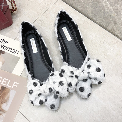 

Flat sole womens spring Korean bow wave Joker pointed shallow Doudou womens shoes boat shoes