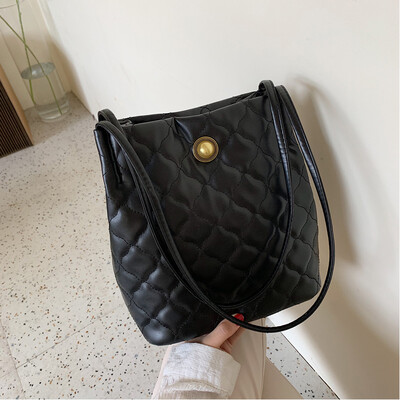 

French minority western style women 2019 new texture Joker bucket bag Korean leisure fashion shoulder bag