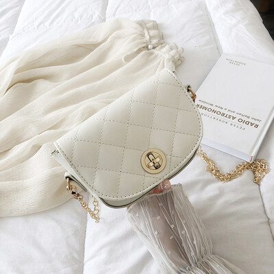

Chic casual temperament wild Messenger bag Saddle bag 2019 new Korean fashion simple rhombic chain shoulder bag