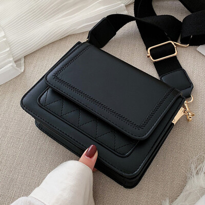 

French small bag 2019 new fashion embroidered thread bag foreign air wide shoulder oblique satchel bag
