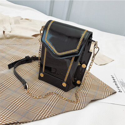 

New small bag female 2019 new wave Korean version of the wild Messenger bag chain shoulder black leather fashion mobile phone bag