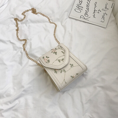 

Small fresh fairy fashion embroidered chain crossbody bag 2019 summer new temperament wild shoulder mobile phone bag