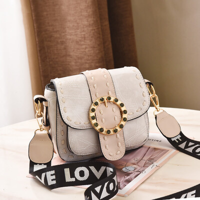 

Summer womens new fashion Korean version fashion Baitao Ms ins single shoulder inclined bag Summer