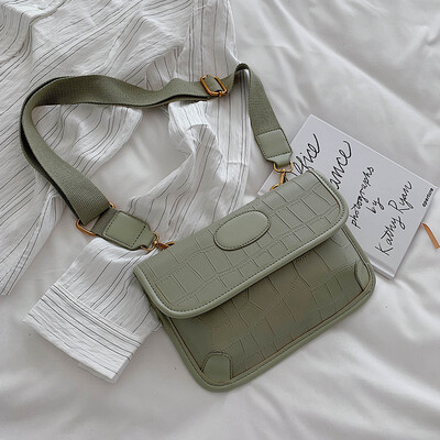 

Advanced sense of foreign style womens bag chic retro wide shoulder strap small square bag new 2019 crocodile pattern shoulder ba