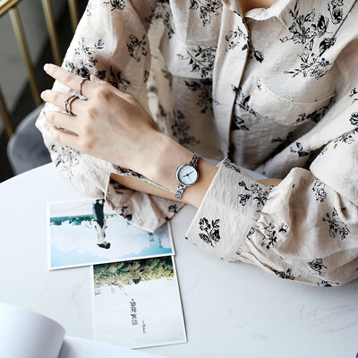 

Cold watches retro waterproof middle school students Korean version of small fresh Joker girls ins wind literary Sen academic styl