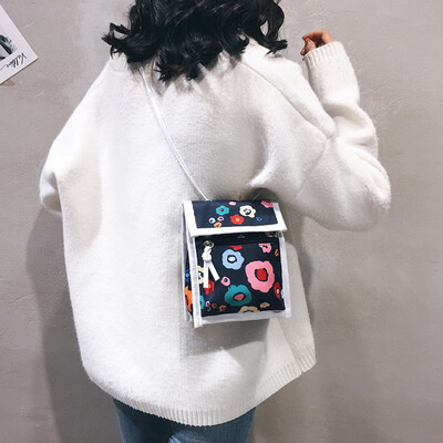 

Small bag female 2019 new wave Korean version of the small fresh wild gas girl bag nylon printing shoulder Messenger bag