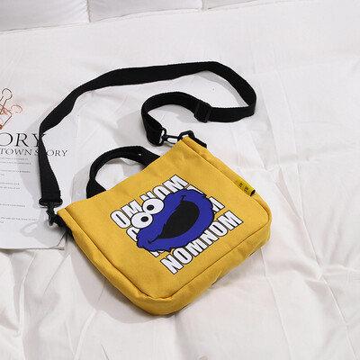 

Sesame Street Messenger Bag Female New 2019 Bag Bag Korean version of the wild Harajuku girl canvas shoulder bag