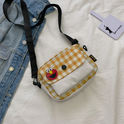 

Cartoon cute shoulder bag 2019 new style plaid canvas bag wild fairy small net red crossbody bag