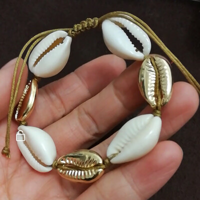 

Fashion 2019 Gold Color Cowrie Shell Choker Necklace Women Bohemia Statement Collier Punk Bead Rope Chain Necklace