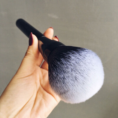 

Large Soft Powder Big Blush Flame Brush Foundation Makeup Brush Cosmetic Tool