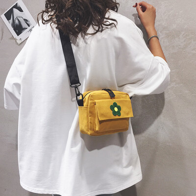 

Canvas bag female 2019 new small fresh flower girl Messenger bag Korean version of the wild Harajuku student shoulder bag