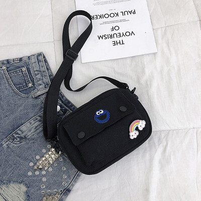 

Casual fashion ugly sesame street canvas bag female 2019 new cute cartoon simple versatile shoulder Messenger bag