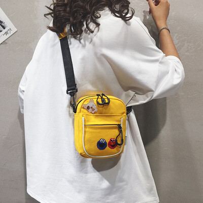 

Summer small fresh canvas bag handbag 2019 new fashion shoulder bag ins super fire wild Messenger bag