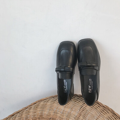

Ins retro chic small leather shoes female students a pedal Korean Joker bow English wind shoes 2019 spring