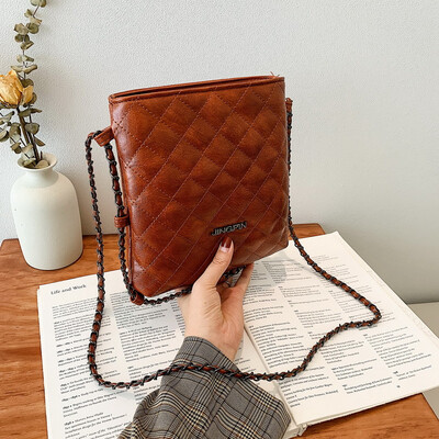 

Womens bag new wave fashion Europe&America Lingge bucket bag wild diagonal bag Super fire Lingge shoulder bag