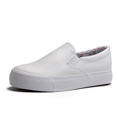 

In autumn 2019 the new Korean version of Joker white canvas shoes casual lazy shoes students white shoes&womens shoes