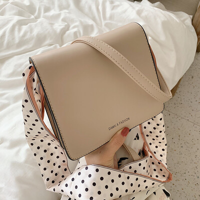 

French small bag female 2019 new wave of high-end sense of the Korean version of the wild single shoulder slung fashion small square bag