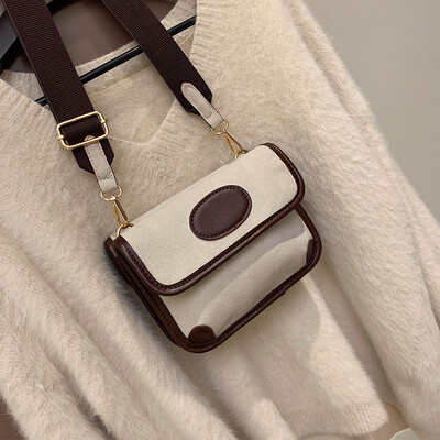 

Spring&summer new small bag female 2019 new wave Korean version of the wild slung shoulders fashion scrub wide square