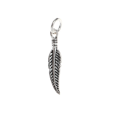 

1 pcs Korea Popular Hip Hop Pendant Fashion Leaf Pendant jewelry for men&women 4 Style
