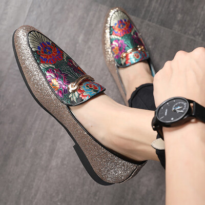 

Personality retro embroidery single shoes pointed fashion low to help a pedal sequins lazy peas mens shoes