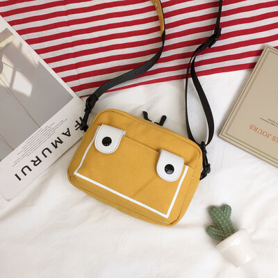 

Small bag canvas bag womens shoulder Messenger bag college student chic Joker Korean version of ancient feeling girl ins Sen