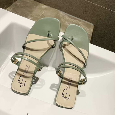 

Shoes Xia 2019 new Korean version of fairy style students flat bottom with a set of toes thick heel Roman sandals
