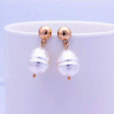 

Irregular Round Freshwater Pearls Earrings for Women Baroque Gold Color Geometric Korea Fashion Jewelry Hanging Earrings Gift