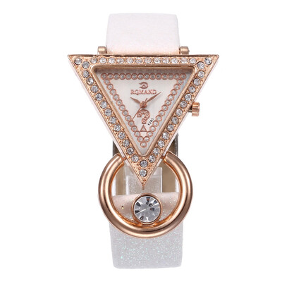 

Rinestone New Design Fashion Ladies Watches Elegant Hollow Triangle Clock Fashion Women Thin Leather Strap Quartz Watch 533