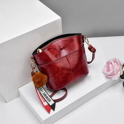 

Spring ladies bag new tide simple Korean fashion ladies bag Joker texture shoulder Messenger bag