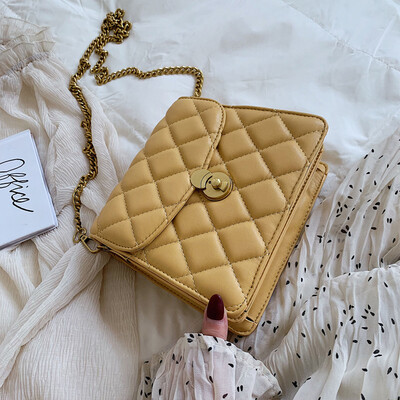 

On the new female 2019 Korean style embroidered line shoulder bag summer fashion Joker slung chain small square bag