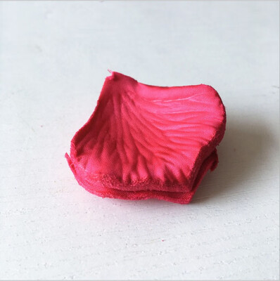 

FUNNYBUNNY Silk Artificial Rose Petals Wedding Ceremony Flower Scatter Tables Decorations