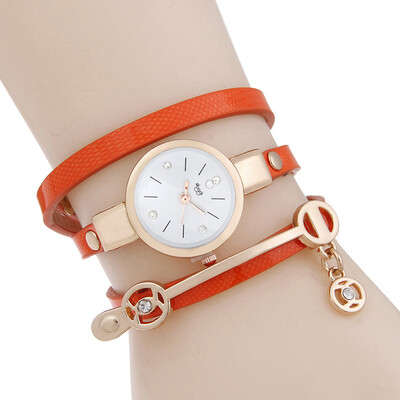 

Hot new ladies winding watch scale diamond pendant quartz watch