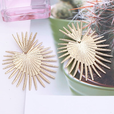 

EK302 Geometric Irregular Drop Earring for Women European Fashion Fan Leaf Earrings Exaggerated Metal Earrings Party Jewelry